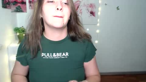 Snapshot of anitaa_a chatting on 09.16.25 anitaa_a online show from 09.16.25