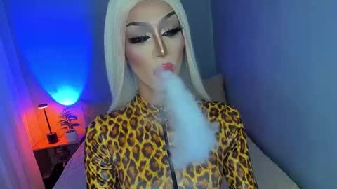 Miss Ann online show from 10.07.25