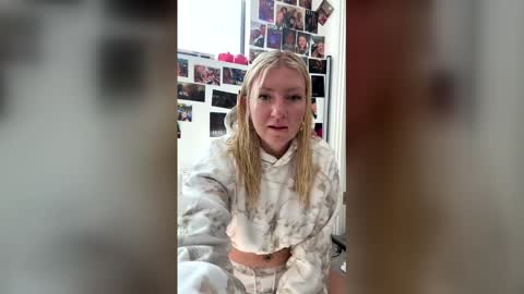 Anna online show from 03.15.26