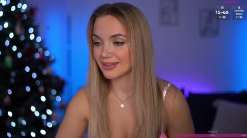 Im Anita thumb up me please its important online show from 12.18.24