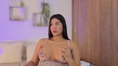 Snapshot of anittafoxx chatting on 07.22.26 anittafoxx online show from 07.22.26
