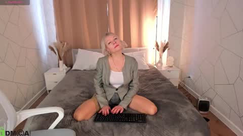 ann_annise online show from 02.03.26