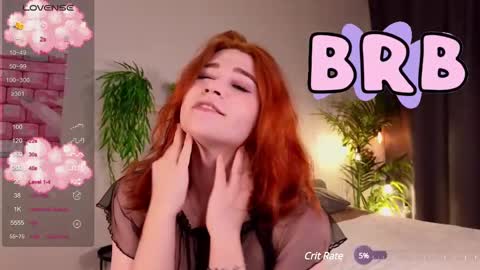 Snapshot of ann_couette chatting on 03.12.25 Im Ann welcome in my room PVT is open online show from 03.12.25