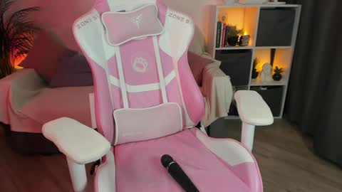 Snapshot of anna_belle3 chatting on 12.02.24 AnnaThe next stream is tomorrow online show from 12.02.24