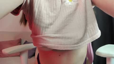 Snapshot of anna_belle3 chatting on 12.10.24 AnnaThe next stream is tomorrow online show from 12.10.24