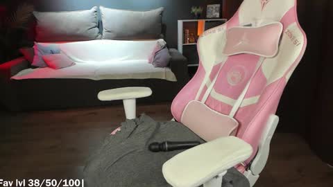 Snapshot of anna_belle3 chatting on 03.07.25 AnnaThe next stream is tomorrow online show from 03.07.25