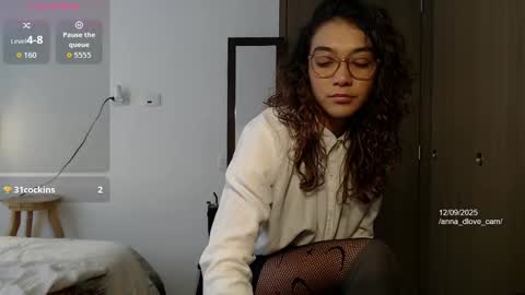 Anna online show from 09.12.25