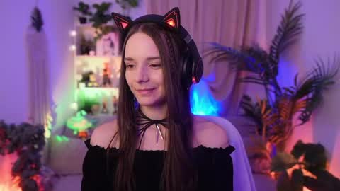 x Anna Leah x online show from 08.03.26