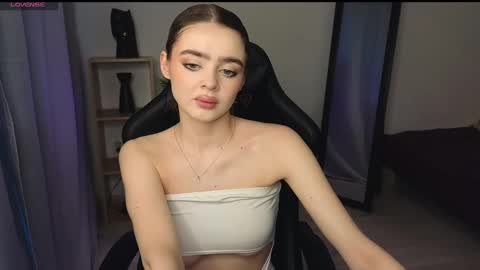 Anna online show from 03.06.25