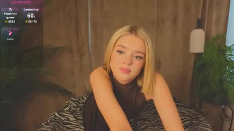 Anna online show from 04.23.26