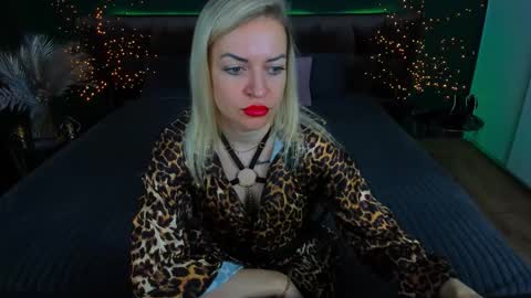 Snapshot of anna_snow9 chatting on 09.09.25 anna_snow9 online show from 09.09.25