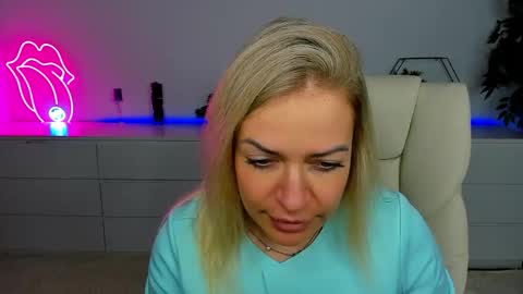 anna_snow9 online show from 09.20.25