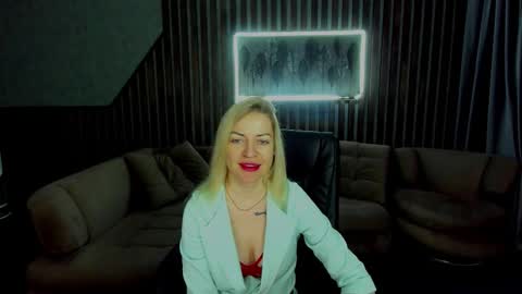 anna_snow9 online show from 10.12.25