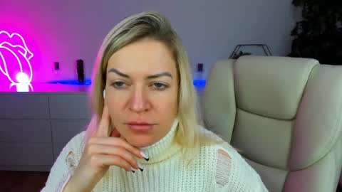 anna_snow9 online show from 10.22.25