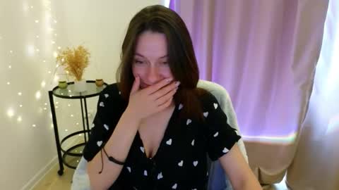 annaabels online show from 09.15.25
