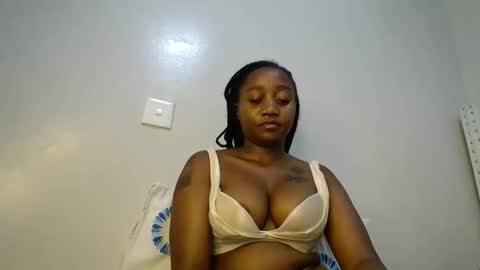 Snapshot of annabel038 chatting on 02.04.25 Annabel online show from 02.04.25