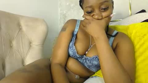 Snapshot of annabel038 chatting on 10.06.25 Annabel online show from 10.06.25