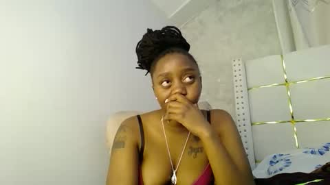 Snapshot of annabel038 chatting on 10.10.25 Annabel online show from 10.10.25