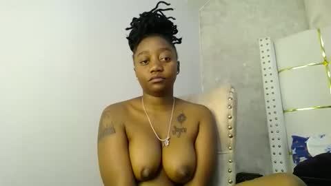 Snapshot of annabel038 chatting on 10.12.25 Annabel online show from 10.12.25