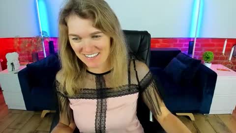 Snapshot of annabel_xxx chatting on 09.21.25 Annabel online show from 09.21.25