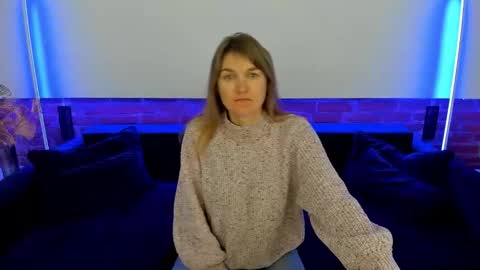 Snapshot of annabel_xxx chatting on 10.17.25 Annabel online show from 10.17.25