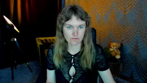 Snapshot of annabel_xxx chatting on 05.31.26 Annabel online show from 05.31.26