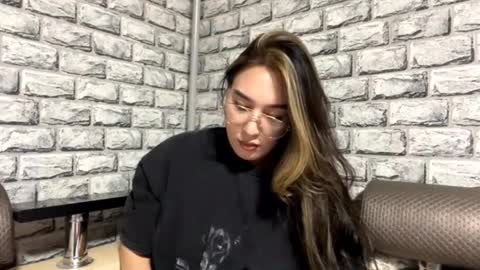 Snapshot of annabellandmann chatting on 10.01.25 Sarah online show from 10.01.25