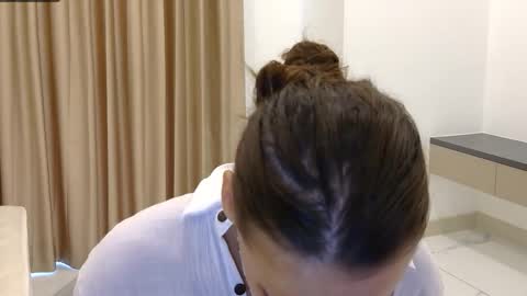 annabishop online show from 10.24.25