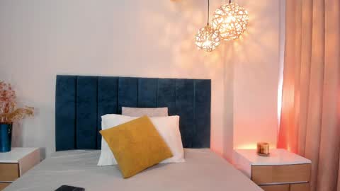 AnnaBrooks online show from 04.02.26