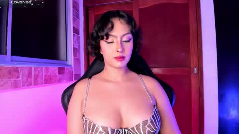 Snapshot of annafoox_ chatting on 11.30.25 annafoox_ online show from 11.30.25