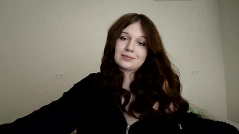 Snapshot of annagoldy3 chatting on 02.24.25 Anna online show from 02.24.25