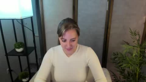 annagrees1 online show from 09.28.25