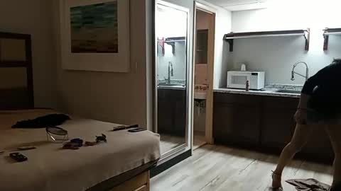 Anna Lee Cross online show from 03.14.26