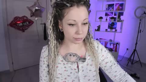 Anna online show from 10.30.25