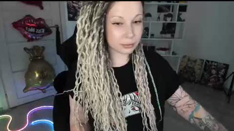 Snapshot of annanebula chatting on 06.20.26 Anna online show from 06.20.26