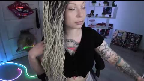 Snapshot of annanebula chatting on 07.27.26 Anna online show from 07.27.26