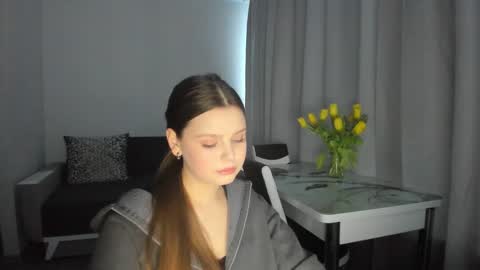 Anna online show from 02.19.25