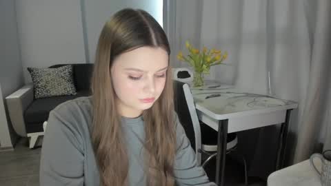 Anna online show from 02.23.25