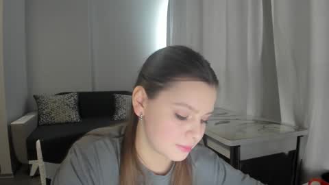 Anna online show from 02.28.25