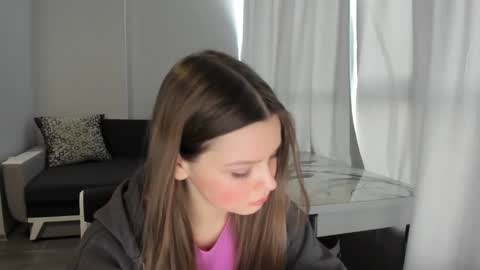 Anna online show from 03.09.25
