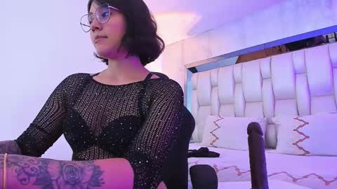 Snapshot of annaralein chatting on 10.08.25 Annara Lein online show from 10.08.25