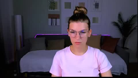 Im Anna online show from 06.24.26