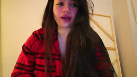 Snapshot of annatigarr chatting on 05.22.26 meow online show from 05.22.26