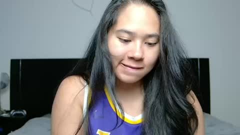 Anna online show from 04.12.26