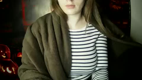 Bella online show from 10.21.25