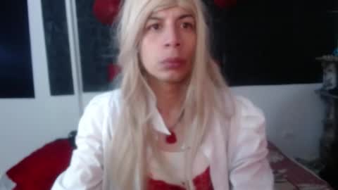 Snapshot of anne_castle86 chatting on 10.25.25 Anne online show from 10.25.25