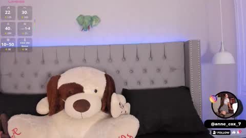 Snapshot of anne_cox_ chatting on 09.22.25 annex online show from 09.22.25