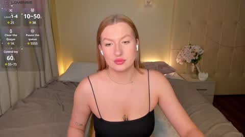 Snapshot of anne_leee chatting on 01.25.25 Emma online show from 01.25.25
