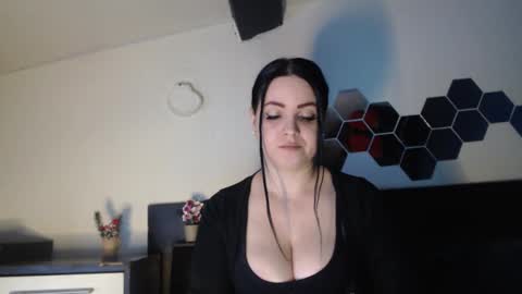 annebellee69 online show from 02.10.25