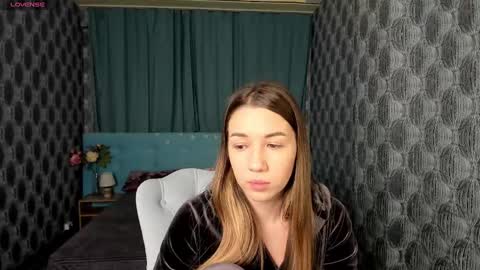 Anne online show from 03.10.25